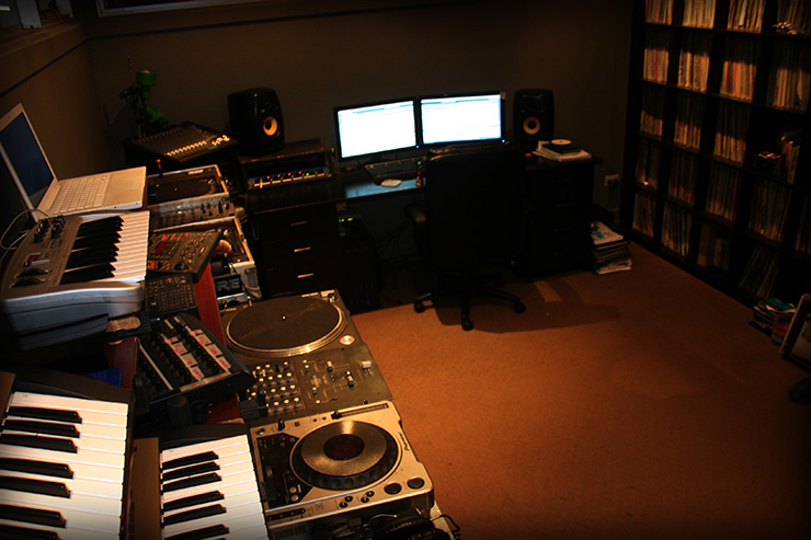 HIP HOP STUDIO hip hop studio: